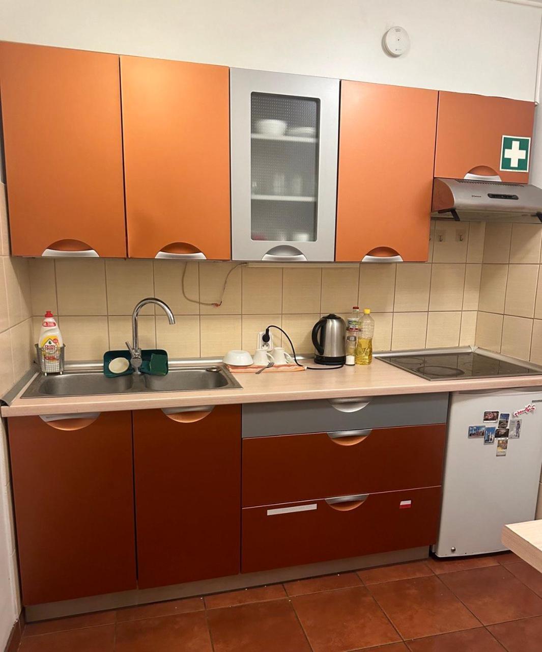 Travel House Wroclaw Hotel ภายนอก รูปภาพ
