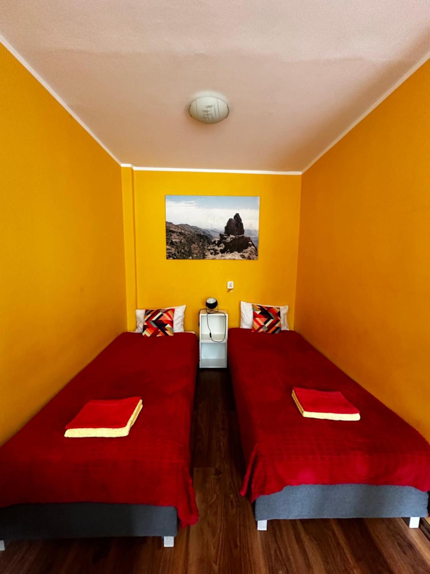 Travel House Wroclaw Hotel ภายนอก รูปภาพ